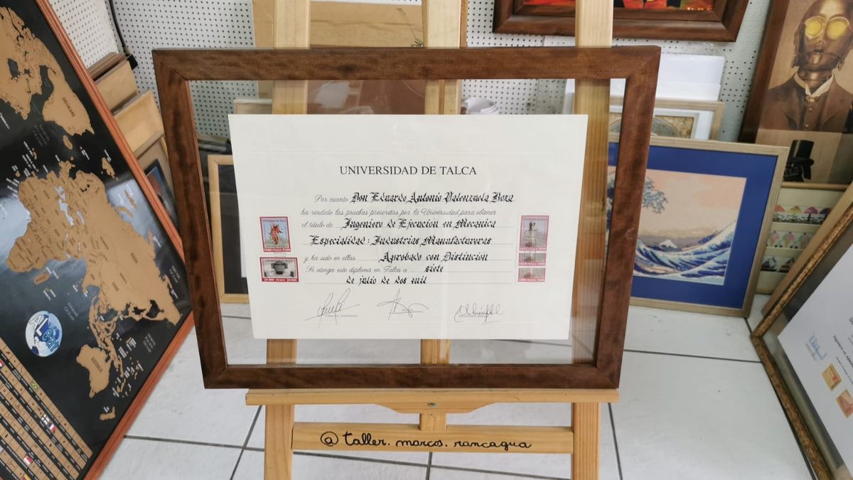 Título U. de Talca enmarcado